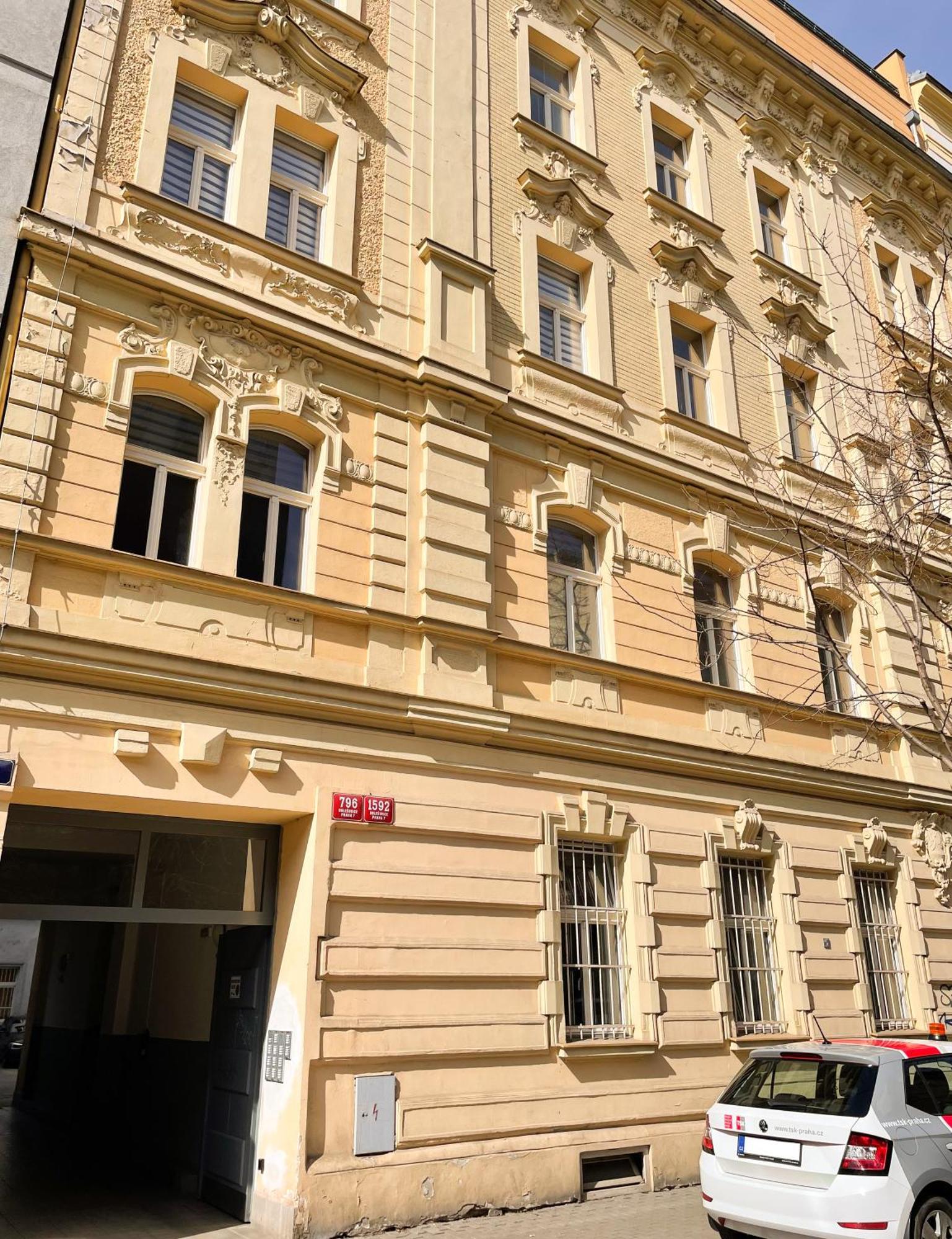 Loft Maniny By Urban Apartments Praha Bagian luar foto